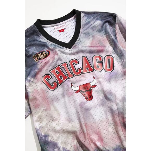 New Mitchell & Ness Chicago Bulls Tie-Dye Mesh Jersey Tee $100 Size Large Retro - Picture 3 of 6